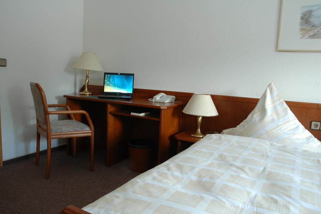 Hotel Heyder 부르슈바이트 외부 사진